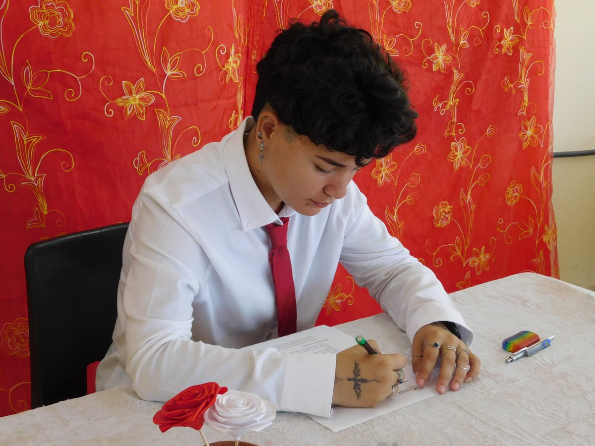 ULTCuba's tweet photo. Se llevó a cabo el ejercicio de culminación de estudios de la estudiante Yenelia Zaldívar Meneses, de la carrera de Licenciatura en Lenguas Extranjeras con Francés como segunda lengua (Traducción e Interpretación) perteneciente a la hermana @Universida89001. https://t.co/GMnnC5zqov