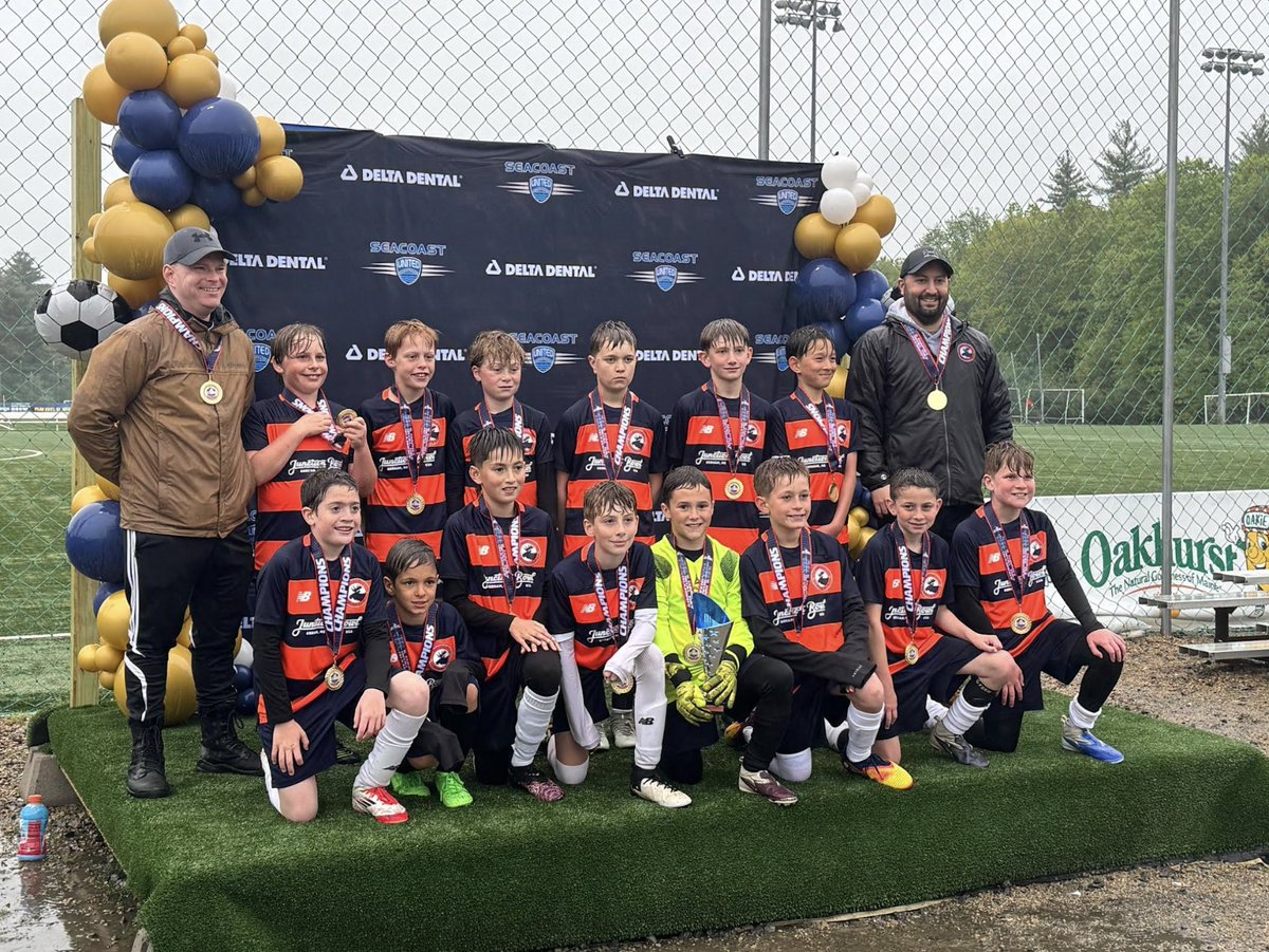 RoseveltSC's tweet photo. Congratulations to our RSC Boys Academy, 16U Girls, and 11U Boys teams for winning their brackets in this weekend's Nate Hardy Memorial Day Tournament, and shoutout to our RSC Girls Academy, 13U Girls, and 12U Boys teams for finishing as runners-up!

🌲⚽ https://t.co/HrnLfr1ULL