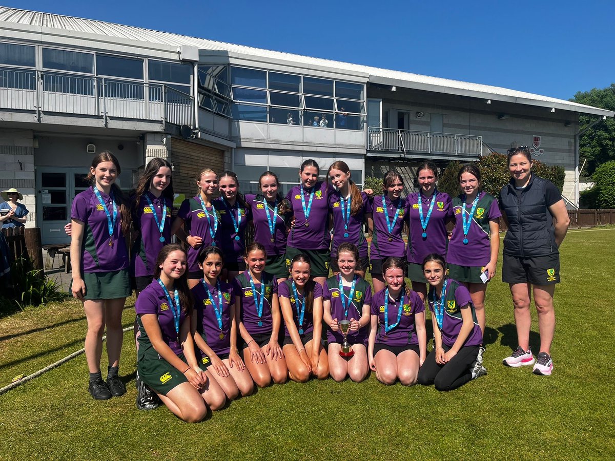 cricketleinster's tweet photo. CL GIRLS 1ST YEAR II WINNERS!

Congrats to Sandford Park who are the 1st Year II Champions for 2026! 🏆🏏

Well done also to Alexandra College on a great Final!👏

Thanks @LeinsterCC hosts!🤝 https://t.co/nxiHoIWYZv