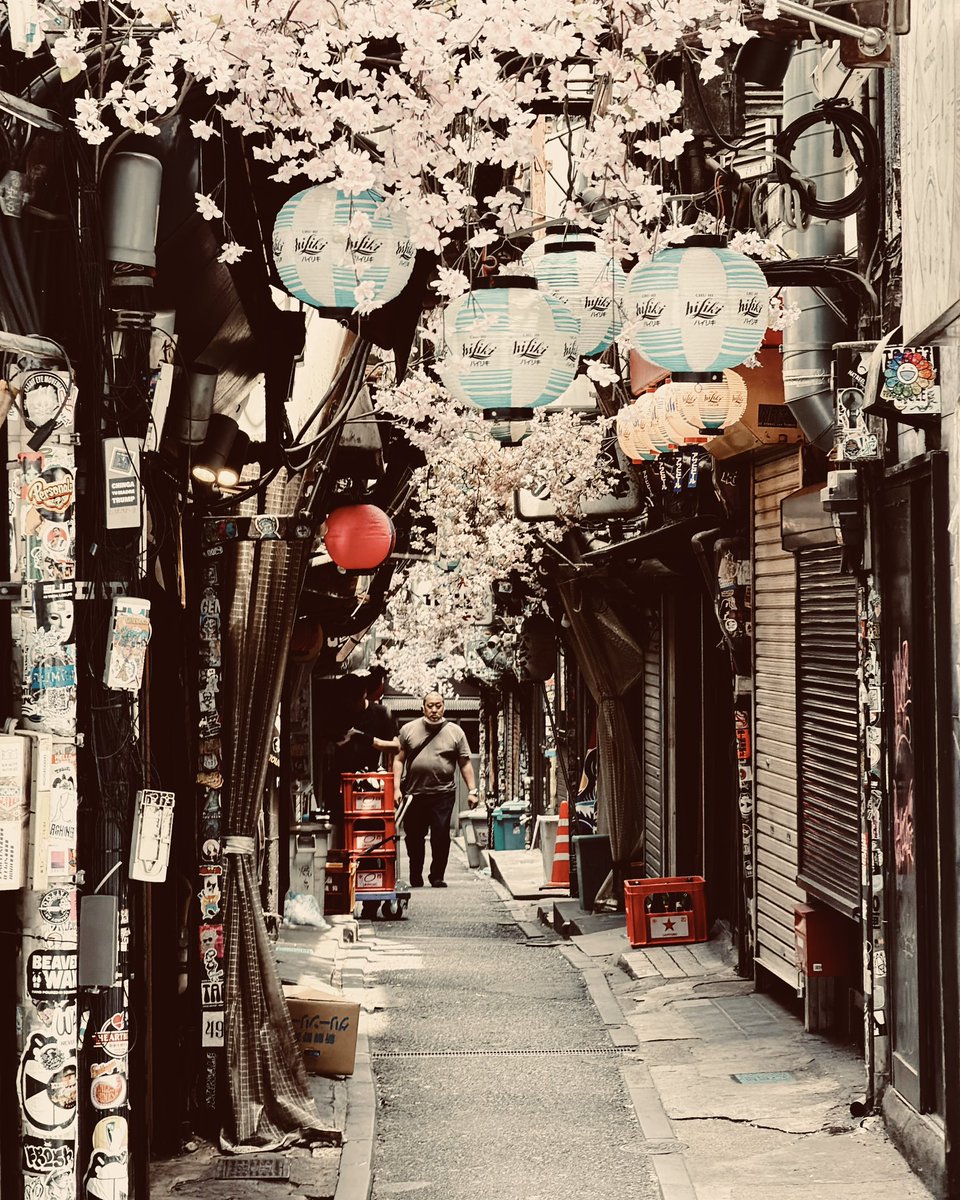 rayandy_2029's tweet photo. 帰る場所って

きっと場所じゃない。

#RAYandYの体温 002 https://t.co/5AuJu1dCuK