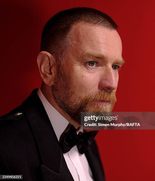 SebastianNavasF's tweet photo. @portalmvd es Ewan McGregor! Maldito seas ObiWan!!!! https://t.co/hgduDvYB4w