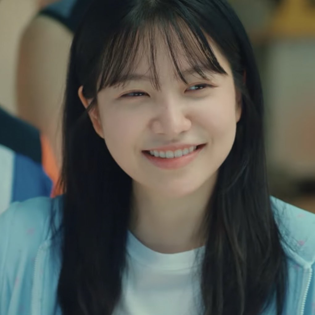 kyrsource's tweet photo. my talented girl yerim you make everything you touch special. i feel so lucky to be your fan. thank you for making me a better person too. i'm so proud of you 🤍

congratulations azure spring team! you worked hard! 🫶🏻🫂 https://t.co/rhmgjjVdaB