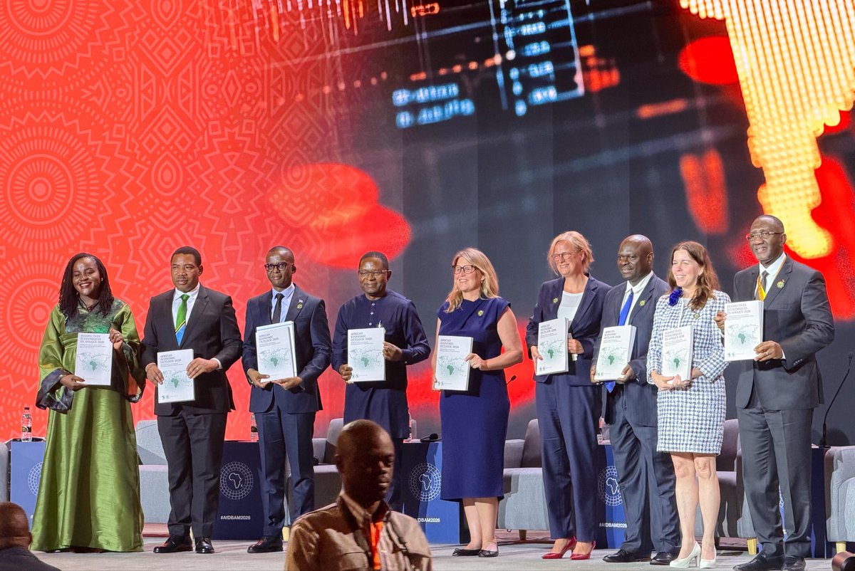 DiorBirima's tweet photo. Aujourd’hui, le rapport #2026AEO #AfricanEconomicOutlook a été présenté et c’est disponible. Cliquez  sur ce lien pour plus d’informations sur les données : https://t.co/NBOdDJ0WA7 @AfDB_Group @Groupe_AfDB https://t.co/1OgrnXmSo4