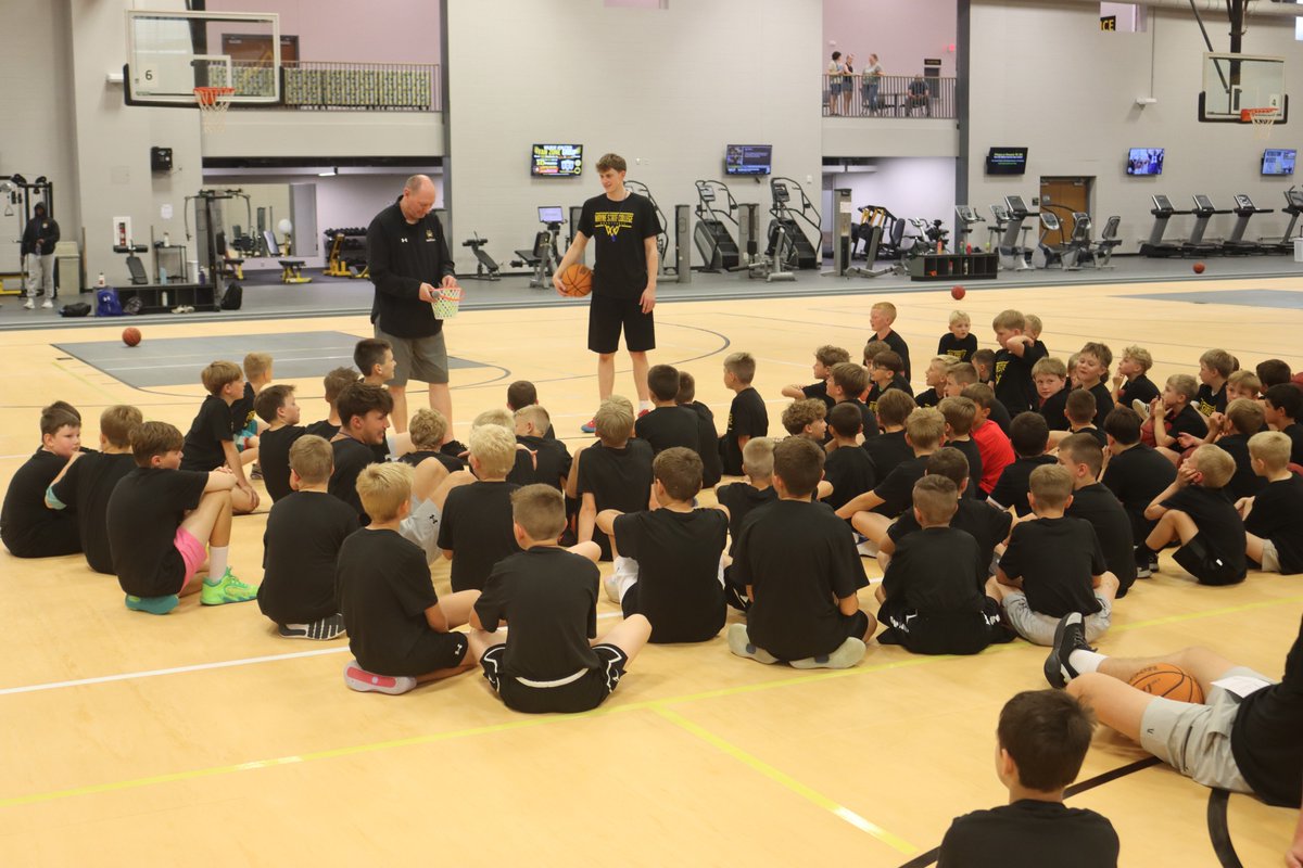 wscwildcats's tweet photo. LET THE CAMPS BEGIN - Today is the first day for the Boys Basketball Skills Camp hosted by @WayneStateMBB in the Wellness Center and Rice Auditorium.  #PlayforthePaw https://t.co/FSa2ugop4a