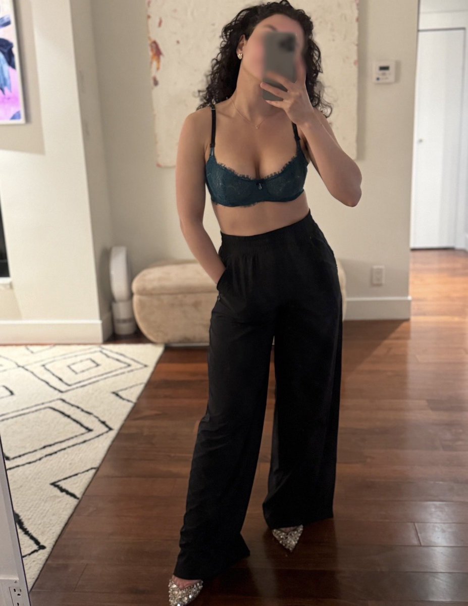 vivienneauclair's tweet photo. Feelin myself today🫶🏼 https://t.co/ewEhf7SVse
