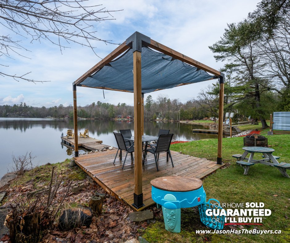 JasonClarkeRE's tweet photo. 🌊 Waterfront Opportunity in Leeds &amp; The Thousand Islands

📍805 Cartwrights Lane
MLS® Number: X13052030

2 homes, 1 purchase, endless possibilities. Perfect for Airbnb income, investment, or multi generational living on a beautiful sandy waterfront lot. https://t.co/B9QJ4oHpUR