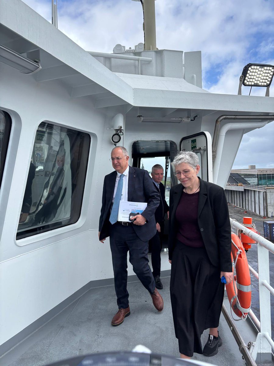 CostasKadis's tweet photo. The Faroe Islands 🇫🇴 are at the cutting edge of research and innovation in the blue bioeconomy. 
From pioneering seaweed cultivation, supporting low carbon circular value chains including home grown fertilisers for agriculture, to the state-of-the-art research vessel Jákup Sverri, contributing to ocean observation. 
👉Investing in research and science is the backbone of smart ocean governance.🌊