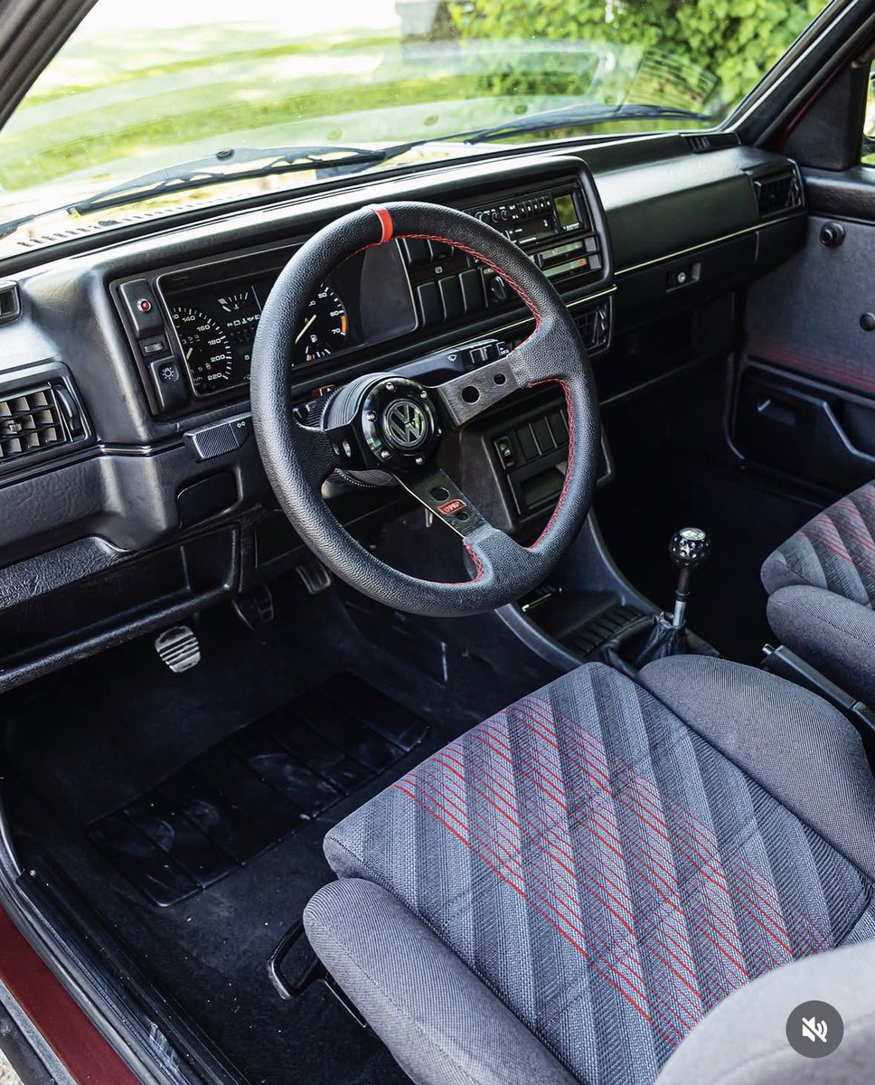 Car Grails tweet media