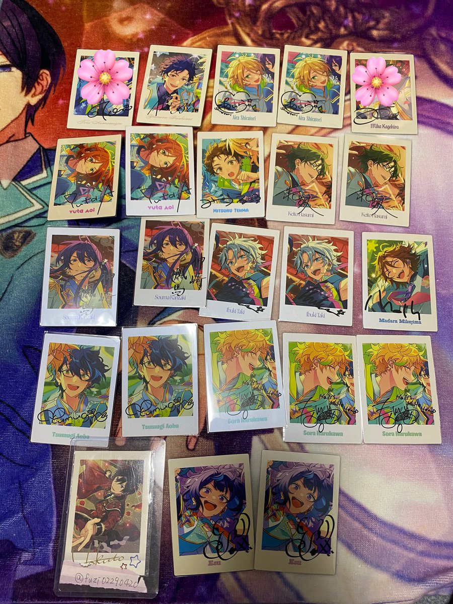 fuzi02290420's tweet photo. 【交換】

あんスタ　10周年　ぱしゃっつ　

譲→弓弦/藍良/ゆうた/光/敬人/颯馬/維吹/つむぎ/宙/斑/エス

求→HiMERU5/マヨイ3/巽2/カンナ2/ニキ8

HiMERU/カンナ含む交換優先
名古屋手渡しまたは郵送 https://t.co/6mG7mKVGFa