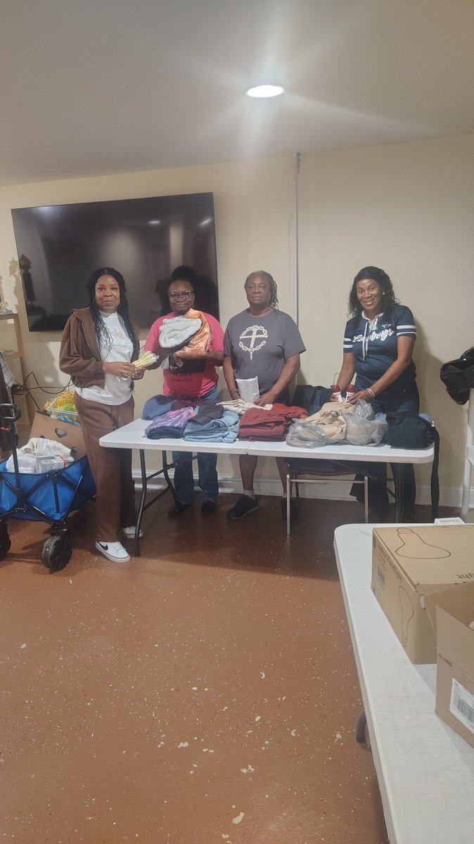 860Anointed's tweet photo. Thank you to the women of Judah House of Praise Ministries for your donations https://t.co/Vb1RRPUINe