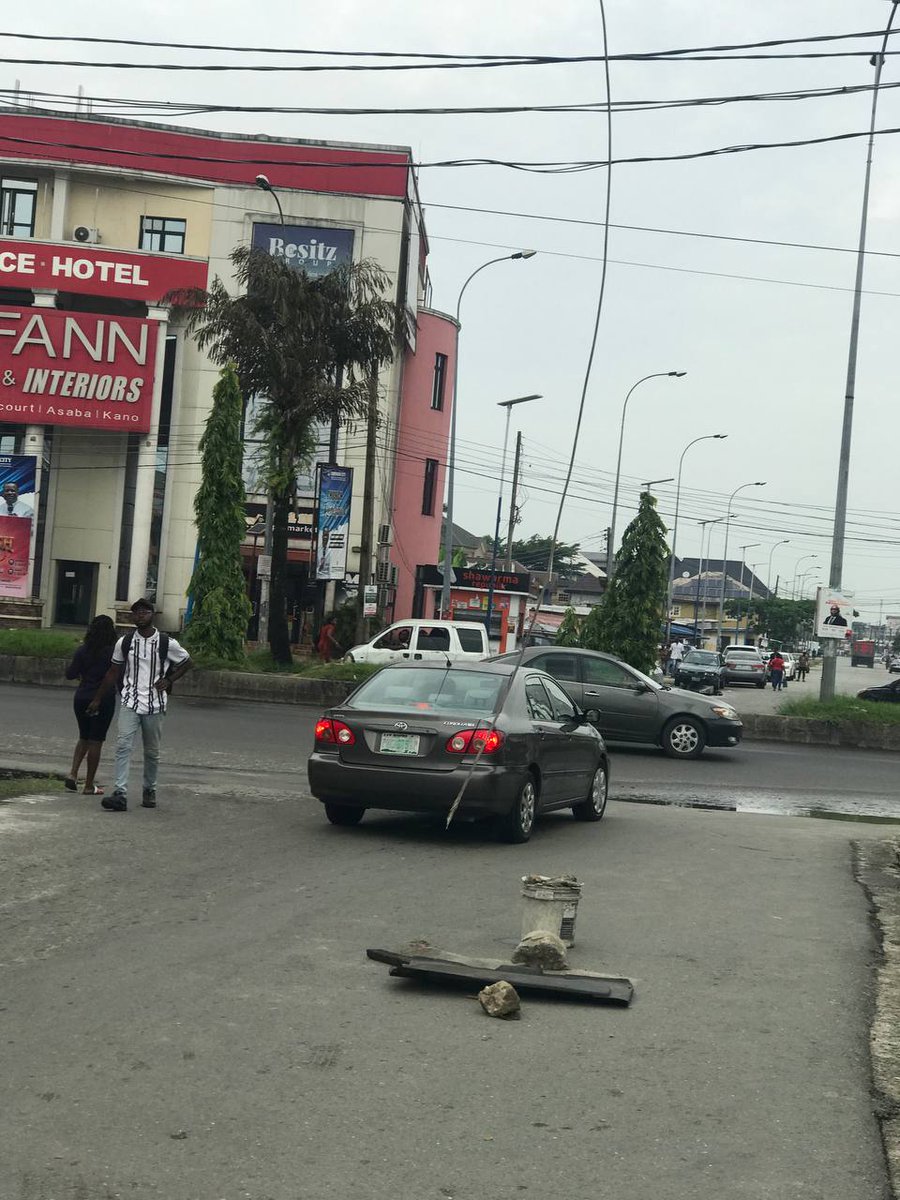 PHMicroscope's tweet photo. @PHEDconnect  This live line cable has been like this since Saturday at Uyo street entering through Bereton school. This is dangerous, please kindly attend to it. https://t.co/9rLgCMJbqi
