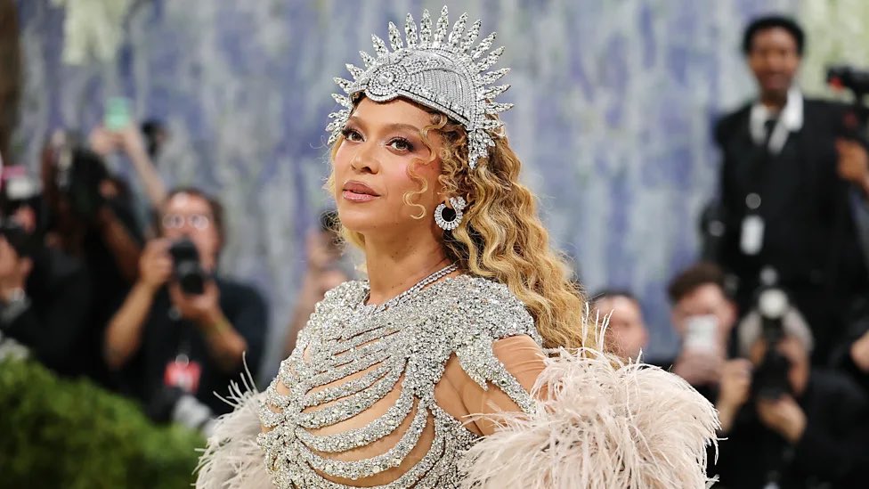 BBC - Is Beyoncé dropping a new album this Friday? Fact vs fan theory ...