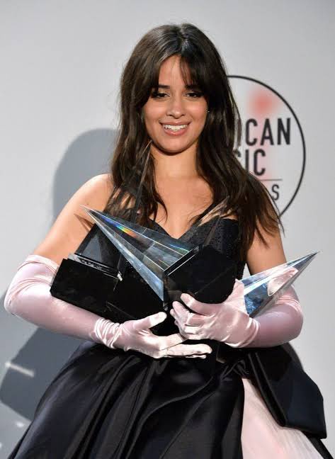 Female Artists Charts tweet media