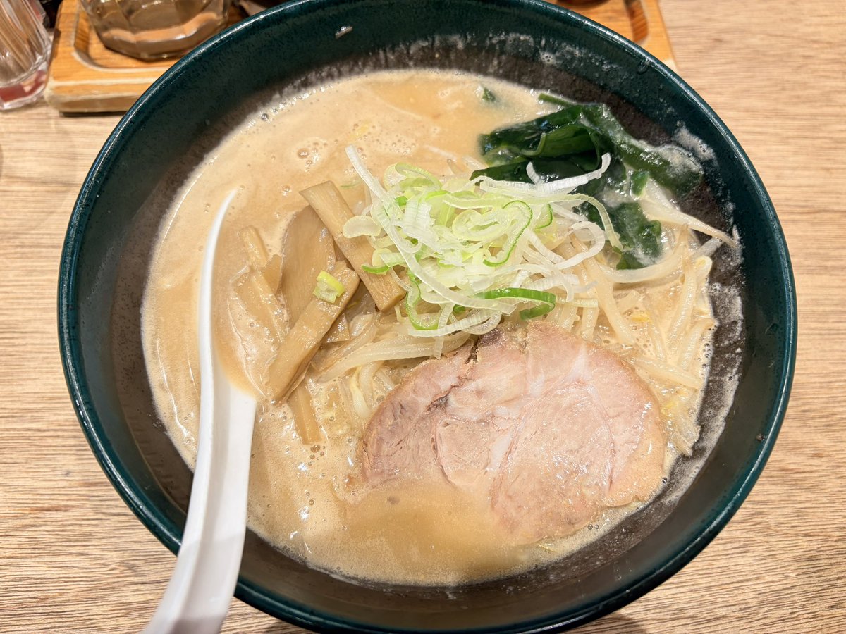 _yoshikuma_'s tweet photo. 最近食べた美味しいラーメン。 https://t.co/mOcyzi4pTi