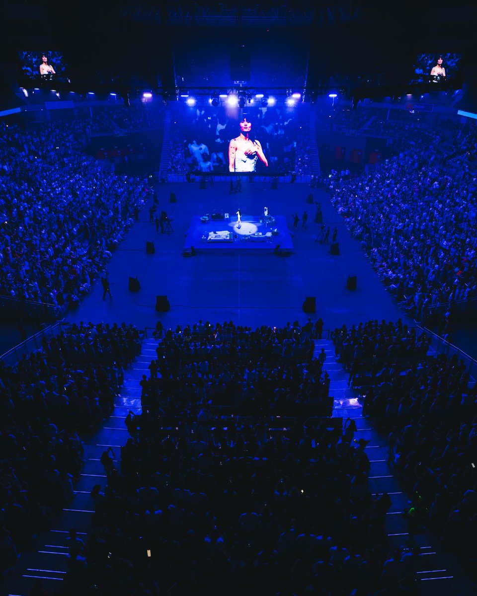 Movistar Arena España tweet media