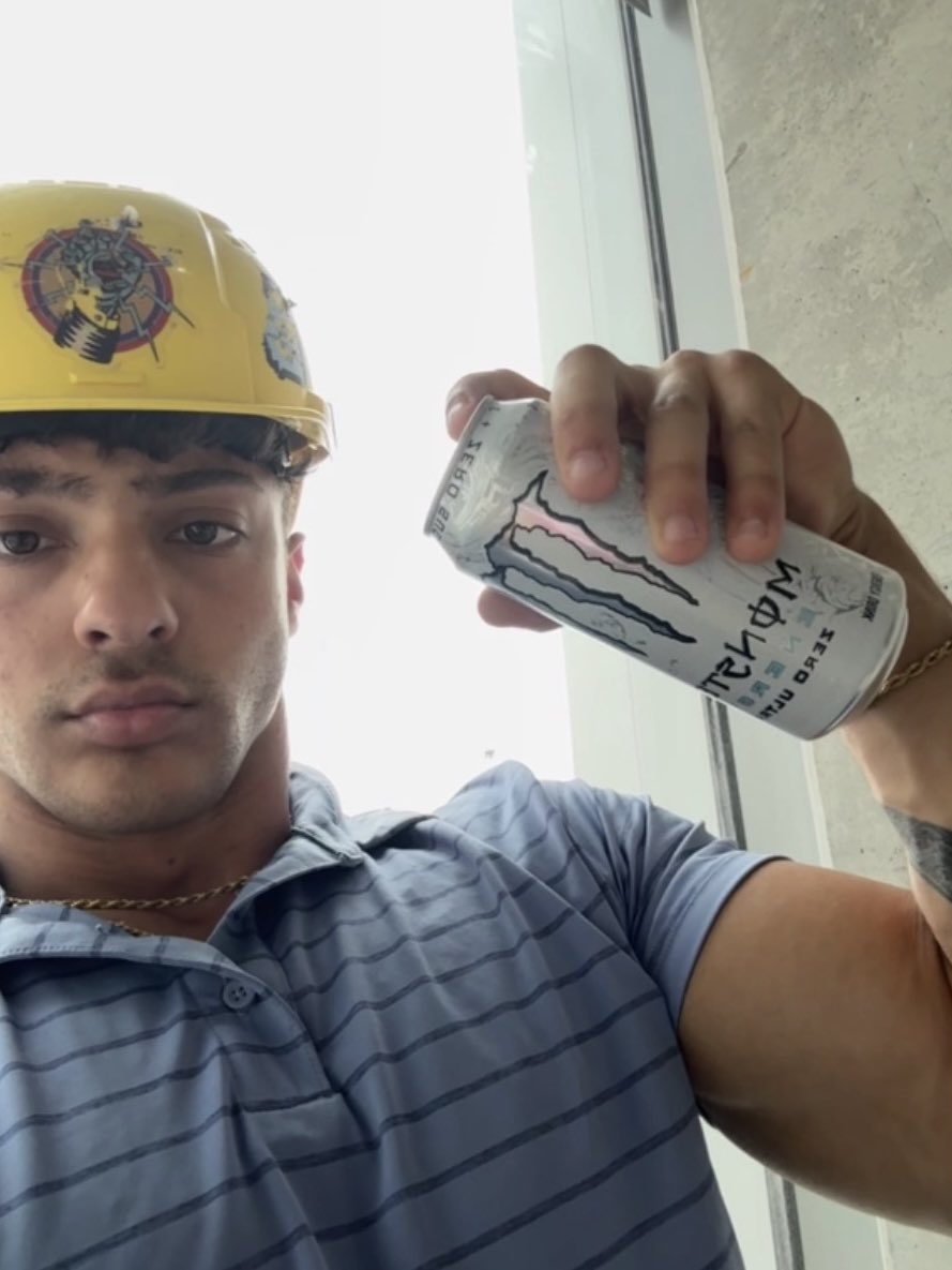 Stud tweet media