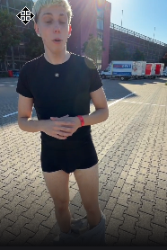 eajbackwards's tweet photo. anyone in dussledorf call the police please https://t.co/YkJkQFy2fy