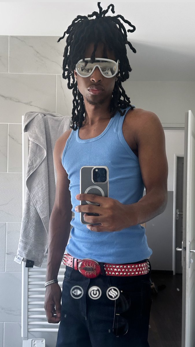 Marv_DT's tweet photo. Its summer 💙 https://t.co/HJr2dy5pGE