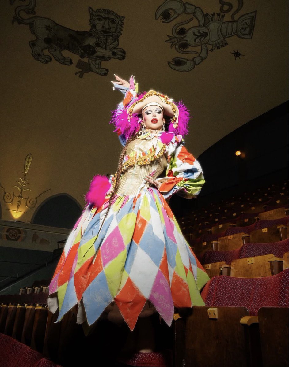 Drag Crave tweet media