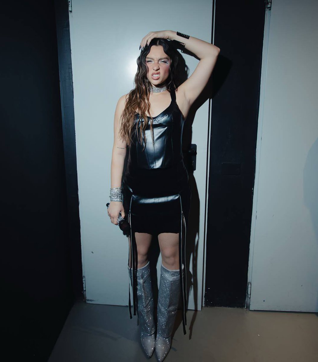 Sarah Toscano Fan Page tweet media