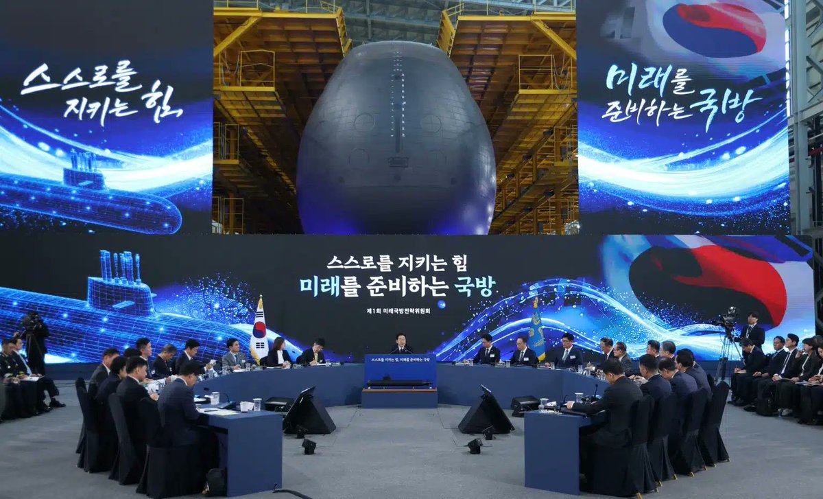 NavalInstitute's tweet photo. South Korea Announces Plan to Build Domestic Nuclear Attack Boat — USNI News
https://t.co/M1PQuXyjwz https://t.co/75d0UUaVPK