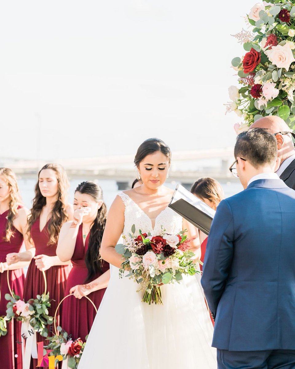 Sunset_Center's tweet photo. Waterfront ceremony beside the pier leads to a light-filled reception surrounded by stunning views ✨

Our venue was made for unforgettable wedding moments! 🥂💍

#HappilyEverAfterStartsHere #ReceptionGoals #DaytonaWeddingVenue #DaytonaBeachWeddings https://t.co/jibbpO0X4p