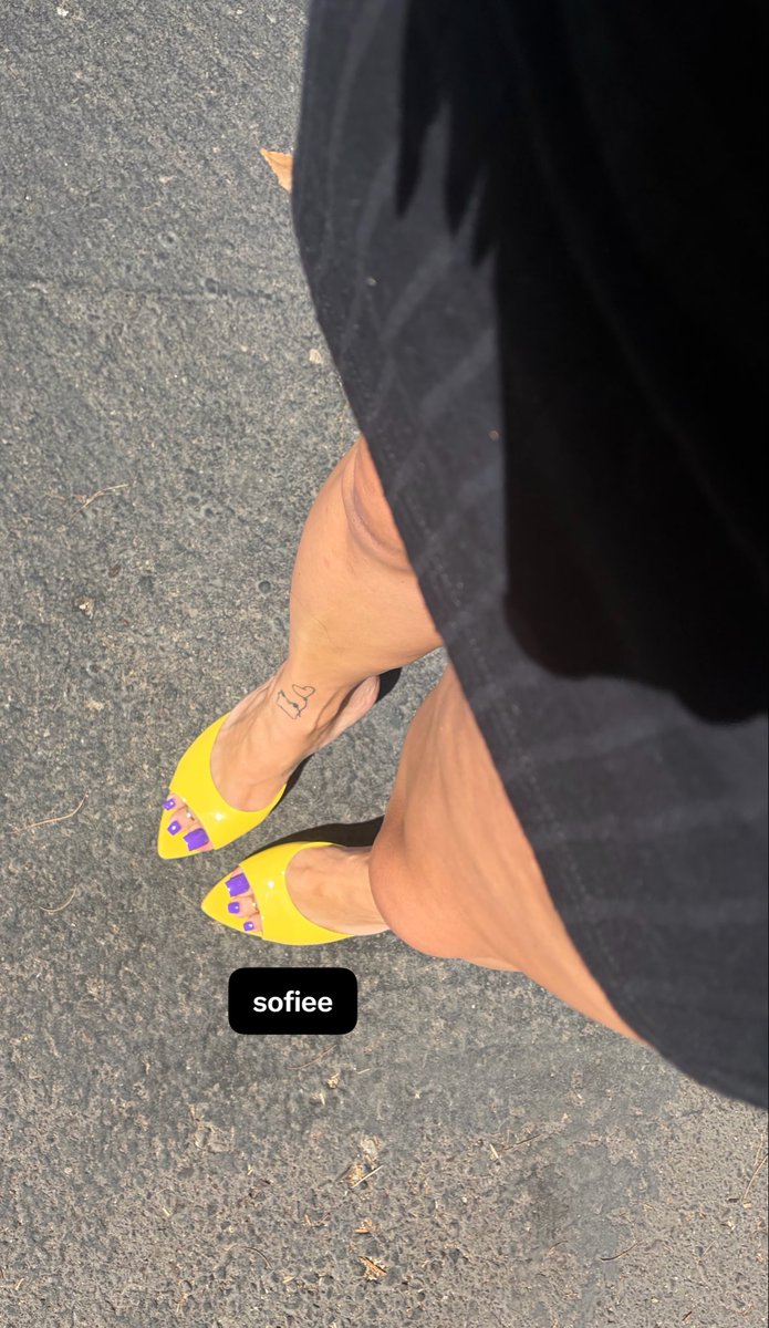 wide fat soles💖 tweet media