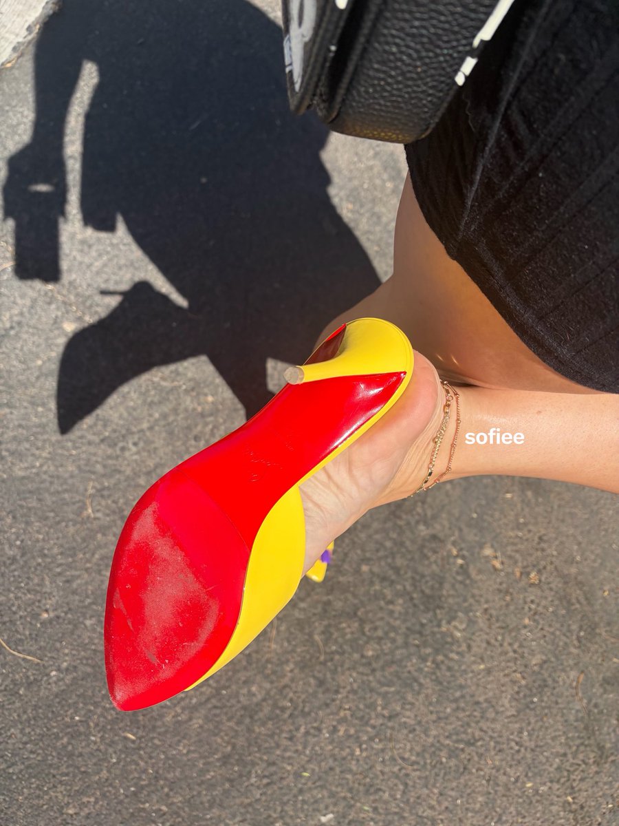 wide fat soles💖 tweet media