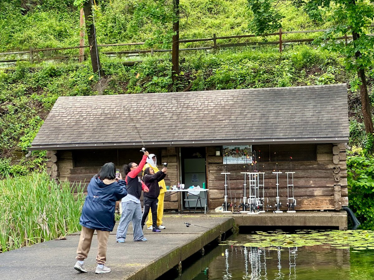 CitiParks's tweet photo. Hooks were flying and memories were made Saturday morning. 🎣🐟
Pittsburgh Let’s Go Fishing kicked off the season at Lake Carnegie. From first catches to big smiles, the PLGF crew knows how to reel in unforgettable moments.
Full fishing schedule in our bio! https://t.co/rx6Gq0m2WC