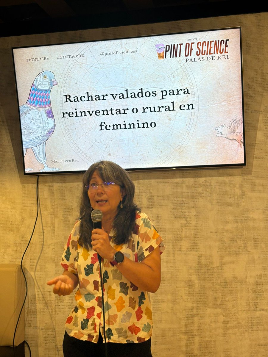 ecoagrasoc's tweet photo. Mar Pérez Fra participou en #PintOfScience en Palas de Rei coa charla “Rachar valados para reinventar o rural en feminino”
Iniciativas como esta son fundamentais para achegar a investigación á sociedade e abrir diálogos fóra da universidade
#Ecoagrasoc #DivulgaciónCientífica https://t.co/wE9ATQ10V7