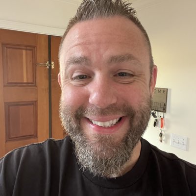 Francis tweet media