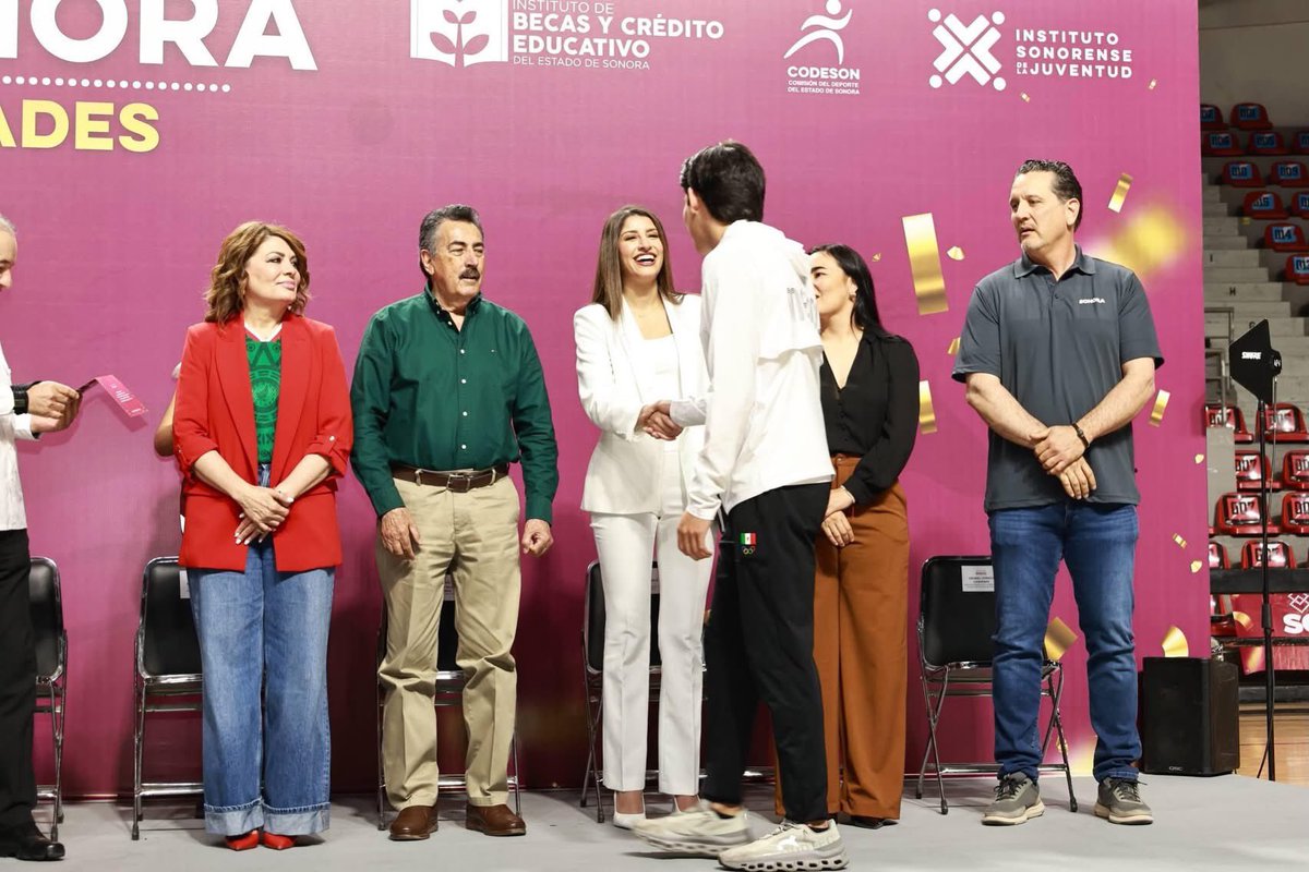 Paulina Ocaña tweet media