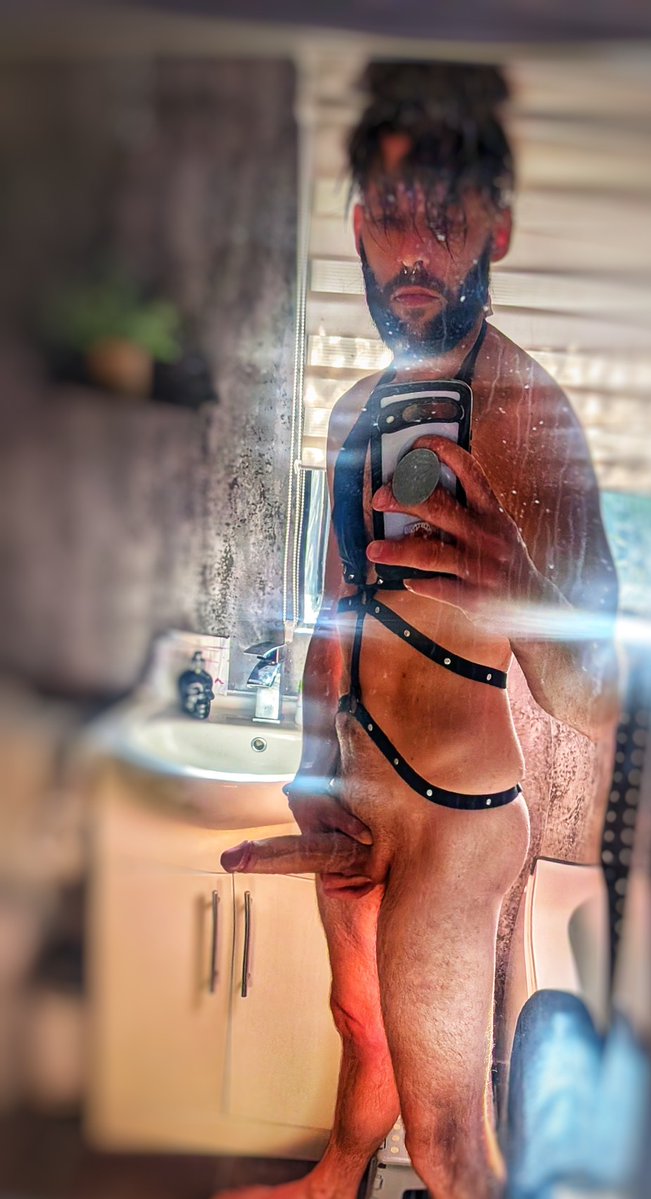 Rob Married Bicurious tweet media