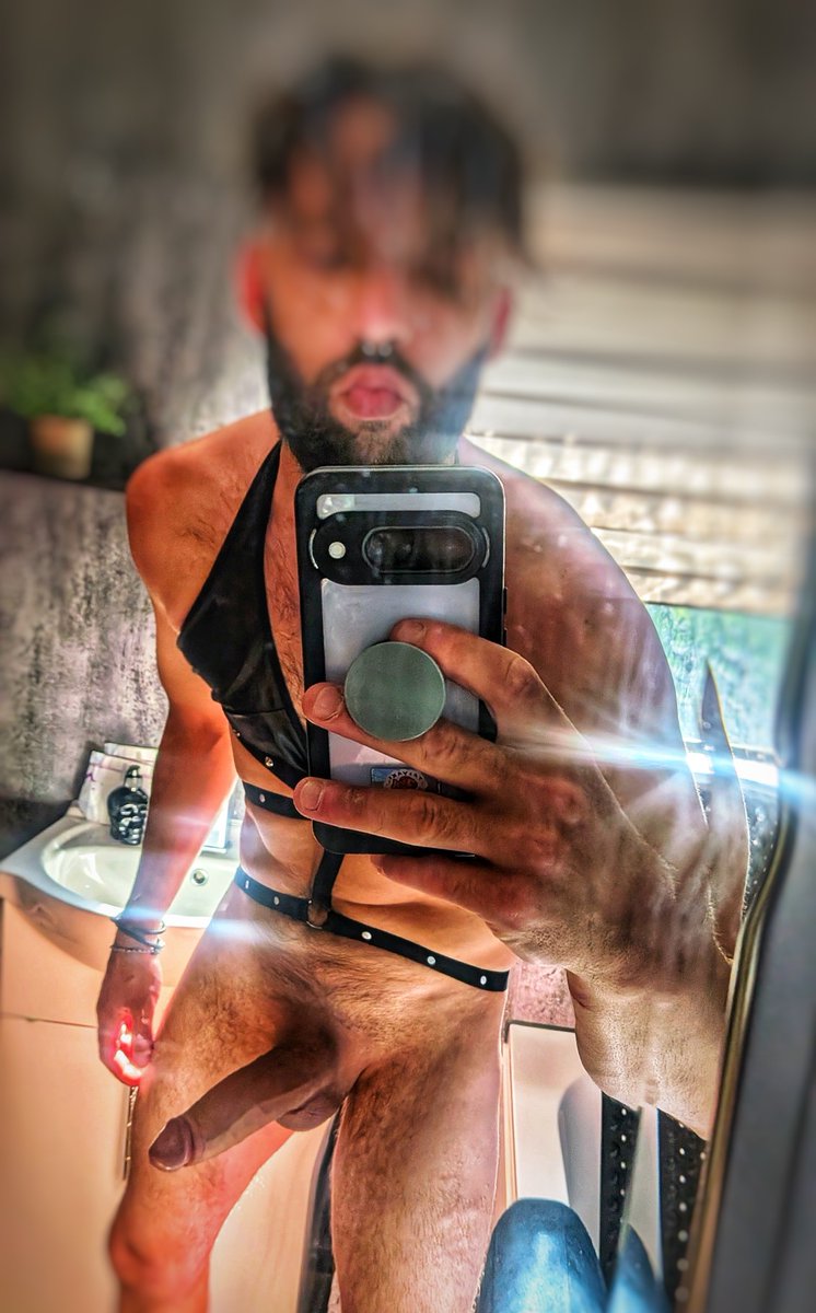 Rob Married Bicurious tweet media