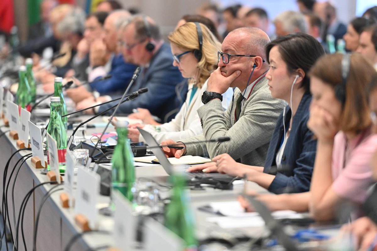 andrii_sybiha's tweet photo. Today, a special joint meeting of the @OSCE Permanent Council and the Forum for Security Co-operation in Vienna was convened at Ukraine’s demand. 

This joint meeting addressed Russia’s massive missile and drone attacks against Ukraine, as well as Moscow’s latest threats. 

OSCE Participating States clearly condemned Russian terror and reaffirmed their strong commitment to continue supporting Ukraine. 

Despite Moscow’s attempts to intimidate our state and foreign diplomats, the international community firmly stands with Ukraine. 

I value all messages of genuine solidarity and support, as well as the swift response of the Swiss OSCE Chairpersonship  #OSCE26CH and the Georgian Chairpersonship of the Forum for Security Co-operation #FSC2026GEO in convening this meeting. 

I am personally grateful to my Swiss and Georgian counterparts, @ignaziocassis and @MakaB__, for their leadership, and to all countries who clearly stood up today in defence of the UN Charter and Helsinki Principles.