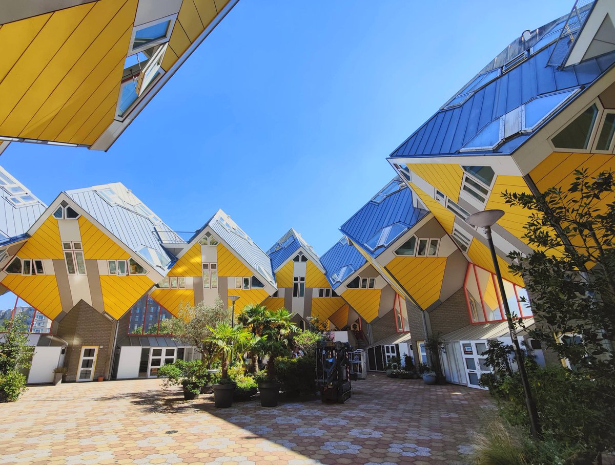Growlibi's tweet photo. 📷 Photo Opportunities
Rotterdam is a beautiful city! with much you wouldn't expect
Erasmusbrug: https://t.co/aD0hHWSLOx - beautiful BIG bridge connecting to the city center
Kijk-Kubus Museum-house: https://t.co/00zfah3Iio - the freaky yellow cube houses! they're right next to the Markthal
Delfshaven: https://t.co/RjSx0ZcVAW - a bit further out is the beautiful delfshaven for fantastic sights
I would also add the Euromast, however Google is saying this is temporarily closed at the moment, it was a big tower overlooking the city