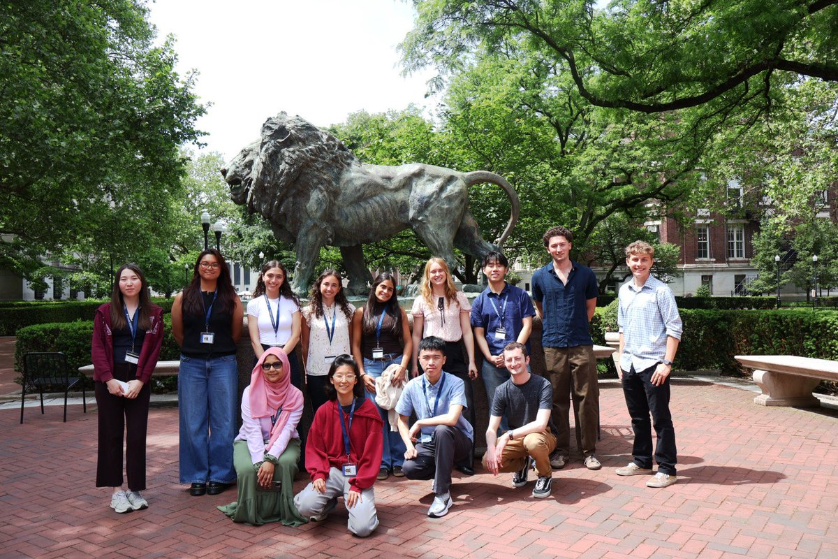 Cancer_dynamics's tweet photo. Meet the 2026 IICD Summer Research Program interns! 🎉

This summer’s cohort of 13 undergraduate interns joins IICD from universities across the country to explore interdisciplinary cancer dynamics research.

Learn more > https://t.co/f4gg92Kkfs

#IICD #STEM #SummerInternship https://t.co/rRVMKBUOvD