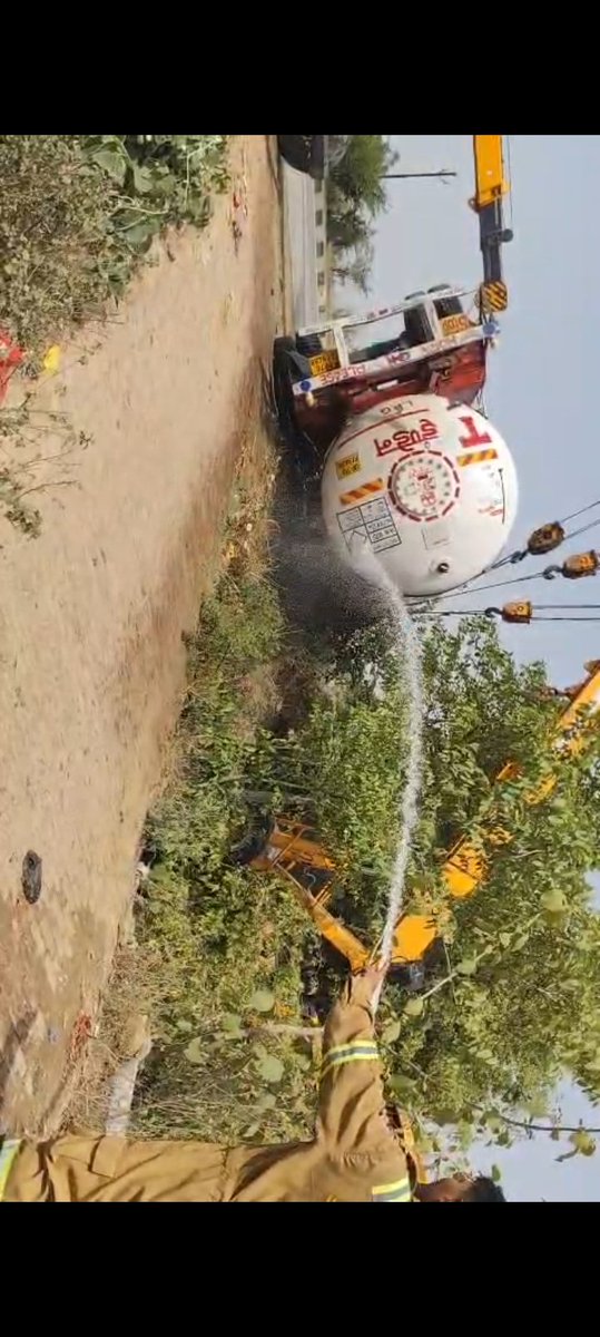 Sultanpur Fire & Emergency Services tweet media