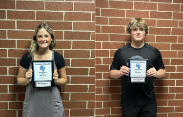 SV_Sports's tweet photo. Meet our April "Captivating Imagery" Athletes of the Month, Abby Kalkowski @akalkowski2026 and Conner Gartner!✍️:https://t.co/e2Q7lcf2hT https://t.co/U1DGZ4MM1a