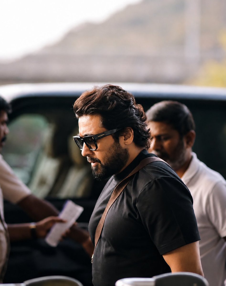 Rolexified's tweet photo. Inga potti rendu per naduvila thaan

Prime suriya VS come back suriya 

#Suriya47 https://t.co/G5qA5U0TgN