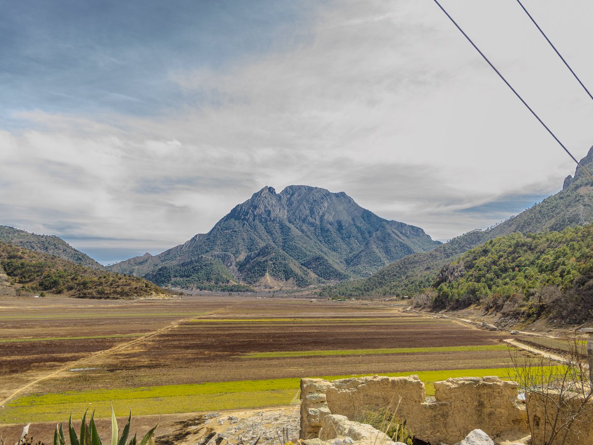 JerickRod's tweet photo. Laguna de Sánchez https://t.co/0OPYBARAGu