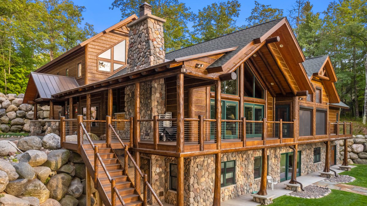 NextGenLogs's tweet photo. What do I need to install the concrete siding myself? Exterior deck screws, tape measure, safety glasses, a NIOSH-approved respiration mask, square, drill, chalk line, and a grinder with a 4-inch mason blade https://t.co/qrXAbTTPYT https://t.co/1rbkF2Ew7s