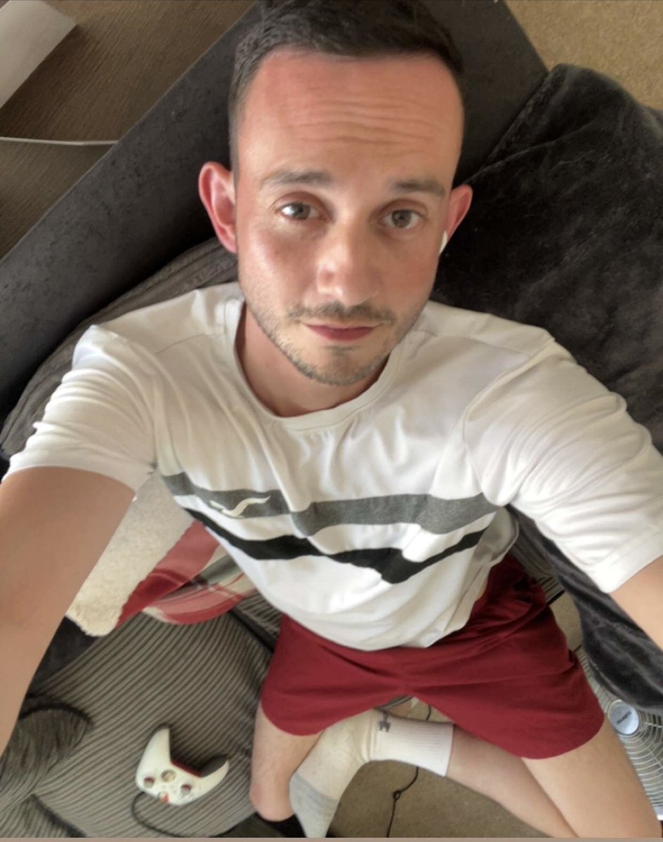 Joe Oakley 🏳️🌈 tweet media