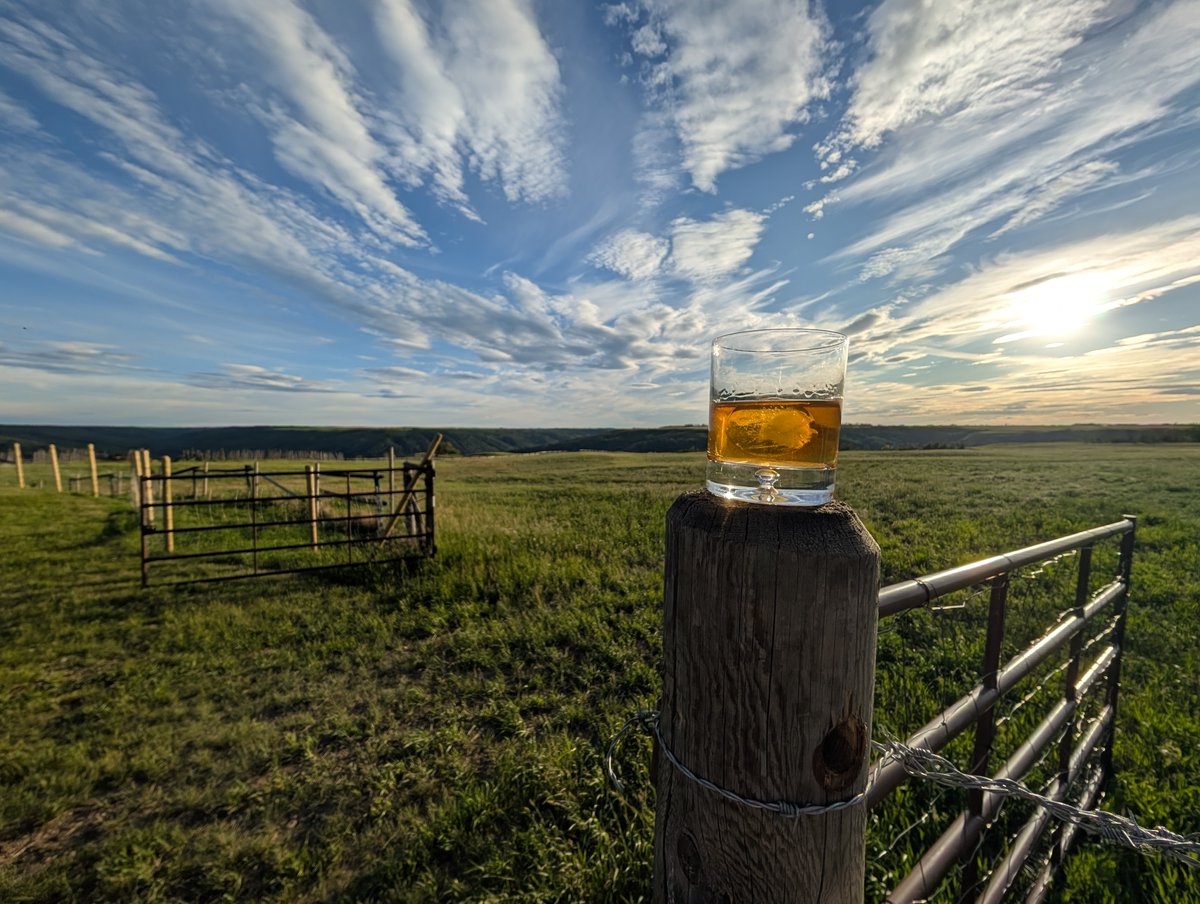 AGLC's tweet photo. Made in Alberta. Crafted in Alberta. Proudly Alberta whisky. The Alberta Whisky Act helps shine a spotlight on the quality and character of whisky made right here at home. Interested in pursuing a designation? Find out more https://t.co/pyeO4mix9l
#AlbertaWhisky #SupportLocalAB https://t.co/FO9grmEACd