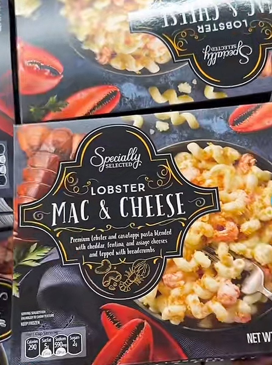 LoopTheWhoop's tweet photo. Aldi has lobster Mac &amp; cheese and I can only think of one thing 😂
#foodiebeauty https://t.co/VwKo5Yxupt