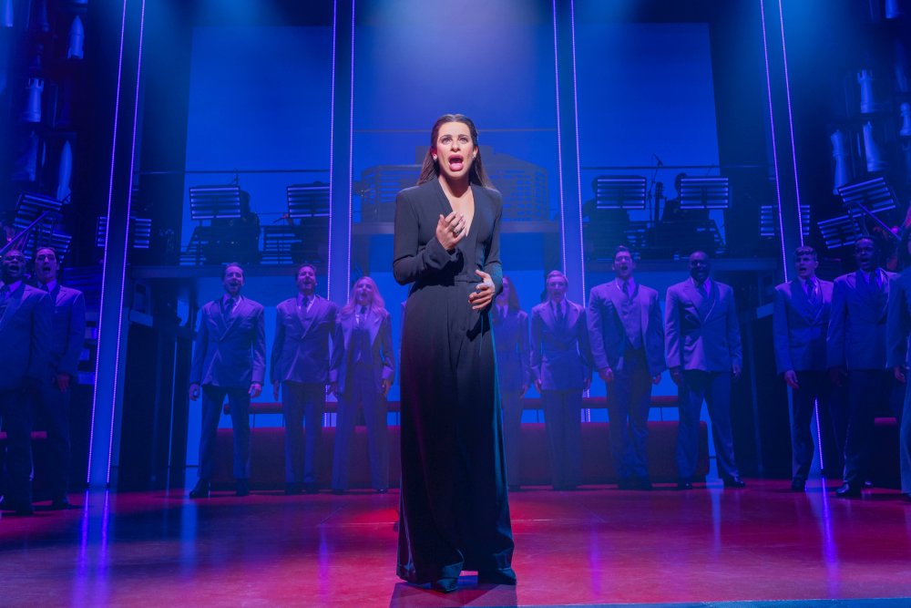 Variety's tweet photo. “Chess” will close early on Broadway, ending its run on June 21.

Although Lea Michele was scheduled to depart the production in late June, the musical had intended to remain on Broadway with Joanna “JoJo” Levesque set to take over the lead role of Florence Vassy through at least September. Instead, the show’s closing date will now coincide with Michele’s exit.

https://t.co/D5lXDfouYF