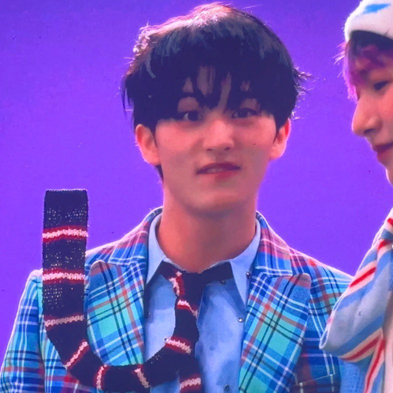 쭈 #TheFirstfruit tweet media