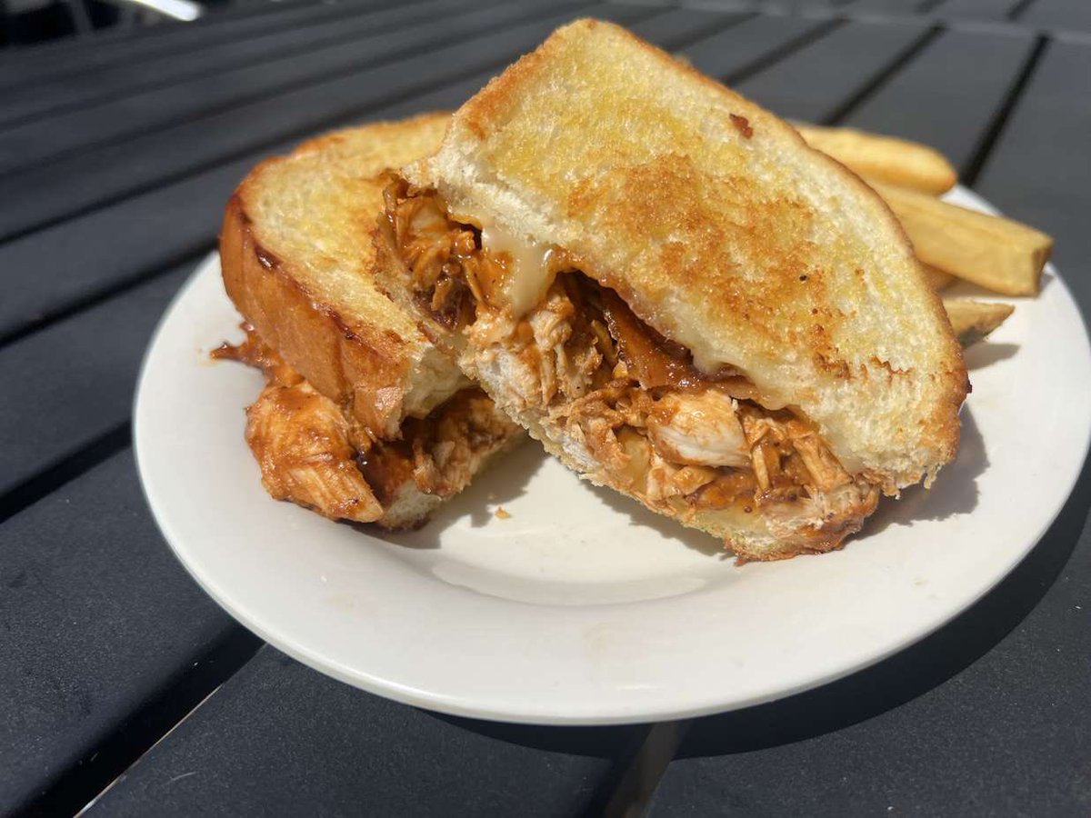 winkinglizard's tweet photo. ☀️ SUMMER SPECIALS ARE HERE ☀️ 

Your favorites are back and we’ve got some fresh new flavors ready for summer 🍴☀️
🔥 Skinny Dippers
🥗 Chinese Chicken Salad
🍗 BBQ Pulled Chicken Melt
🍫 Dubai Chocolate Torte
…and MORE!

👉https://t.co/6l4Cc4new4

#summerspecials https://t.co/8rewzBPxEP