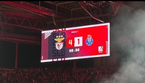 gbielzinnn's tweet photo. baile inolvidable na luz? só me lembro disto https://t.co/i2ESi1ZEQ6