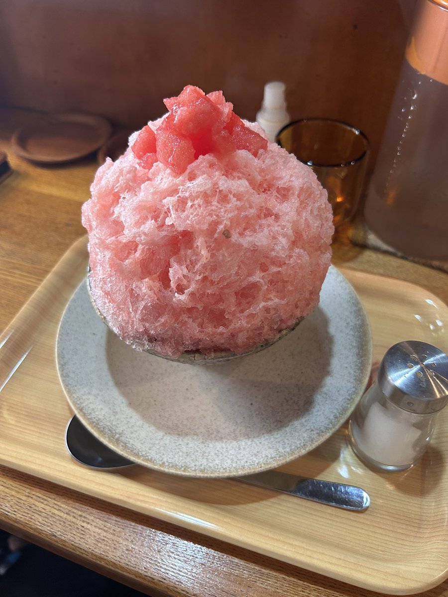 しほ tweet media